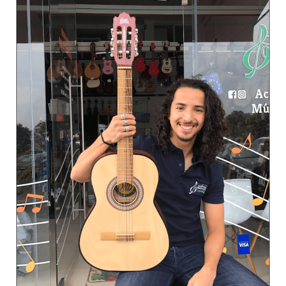 Guitarra acústica sencilla 2a tapa de alamo caja alamo gilb 2a clásica cuerdas de nylon.  (Gilb) 272