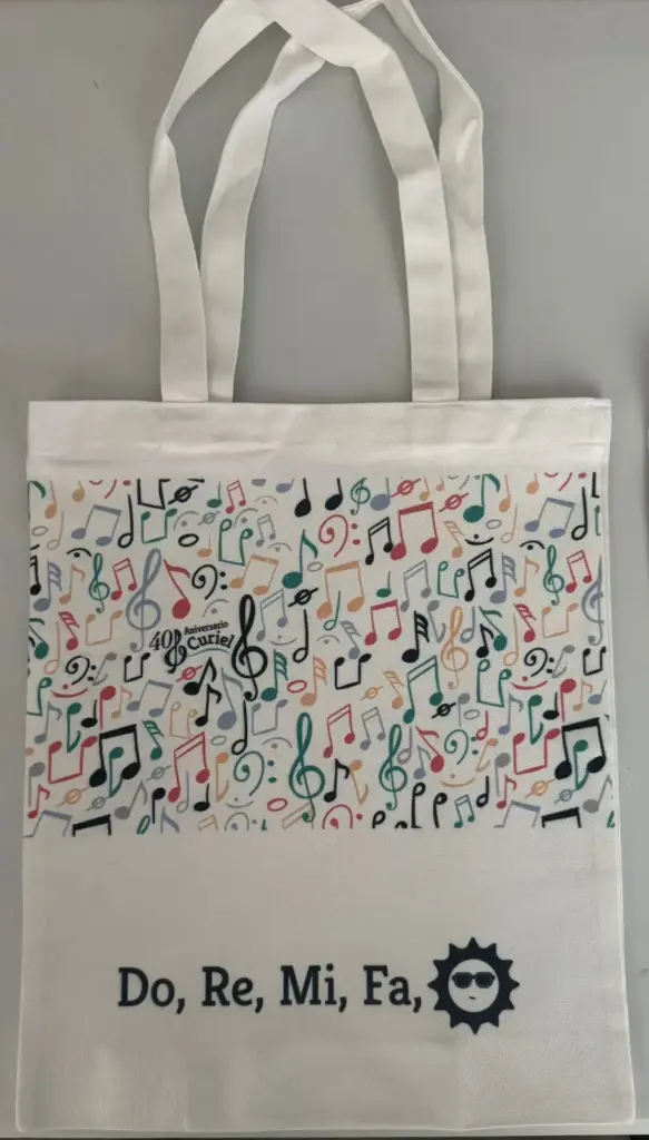 Merch Tote Bag Curiel, bolsa de tela Curiel. Diseños varios